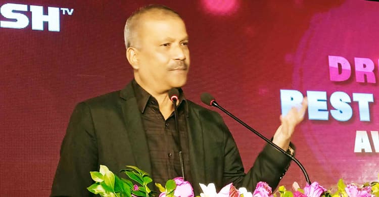 ডিজিটাল নিরাপত্তা আইনের সঙ্গে মামলাও বাতিল হবে: আইন উপদেষ্টা