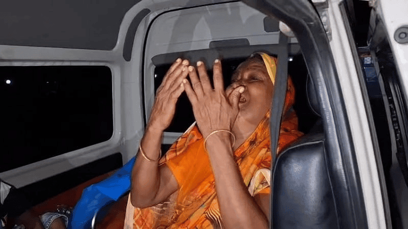 অ্যাম্বুলেন্স সিন্ডিকেটের দৌরাত্ম্যে নবজাতকের মৃত্যু