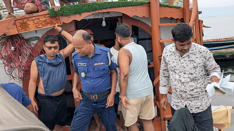 টাঙ্গুয়ার হাওরে অভিযানে ৬ হাউসবোটের বিরুদ্ধে মামলা ও জরিমানা