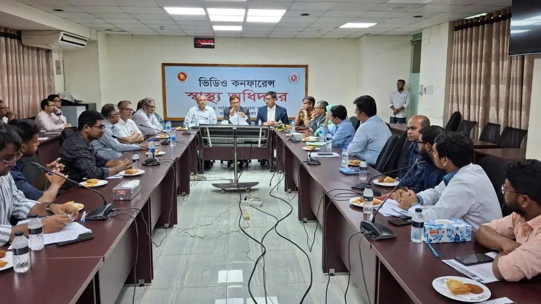 ৬ দফা বাস্তবায়নের আশ্বাসে ইন্টার্ন চিকিৎসকদের কর্মবিরতি স্থগিত