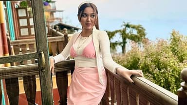 বিএনপিতে যোগ দিয়েছেন অভিনেত্রী রুকাইয়া জাহান চমক