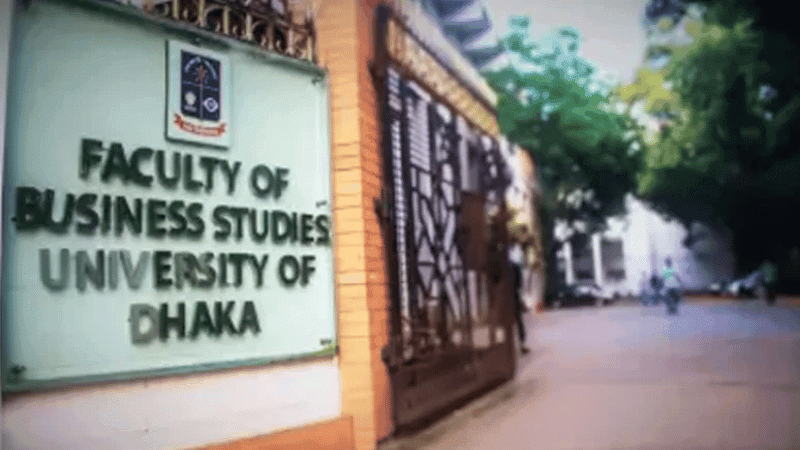 নতুন লিফটের ব্যবস্থা করার দাবি ডাকসুর, ‘মিথ্যাচার’ বললেন ডিন