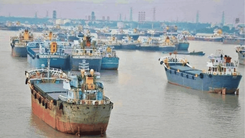 চট্টগ্রাম বন্দরের বহির্নোঙরে দুই বিদেশি জাহাজের সংঘর্ষ