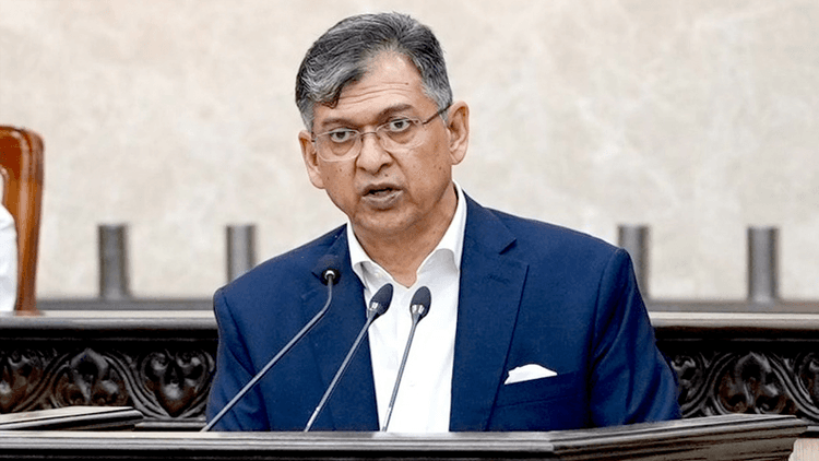 সীমান্তে কাঁটাতারের বেড়া নিয়ে কূটনৈতিক চ্যানেলে আলোচনা হবে: স্বরাষ্ট্রমন্ত্রী