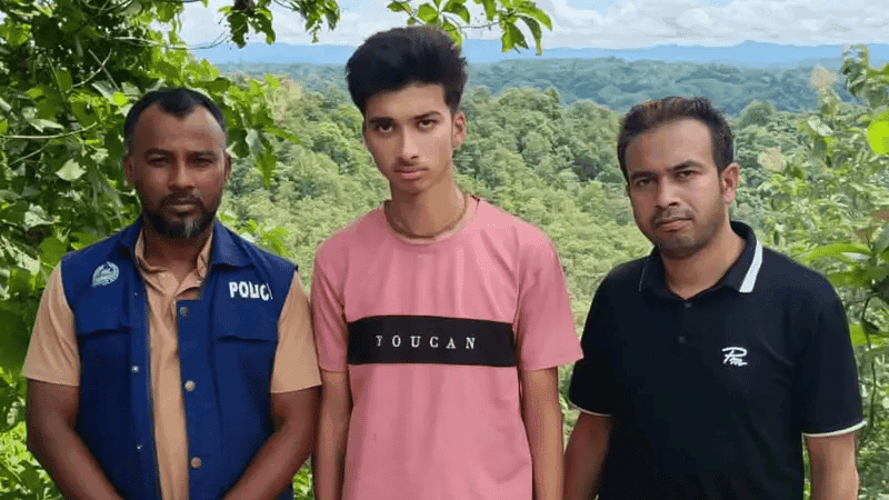 নিখোঁজের ১২ ঘণ্টা পর বান্দরবানের দুর্গম পাহাড়ে মিলল স্কুলছাত্রকে
