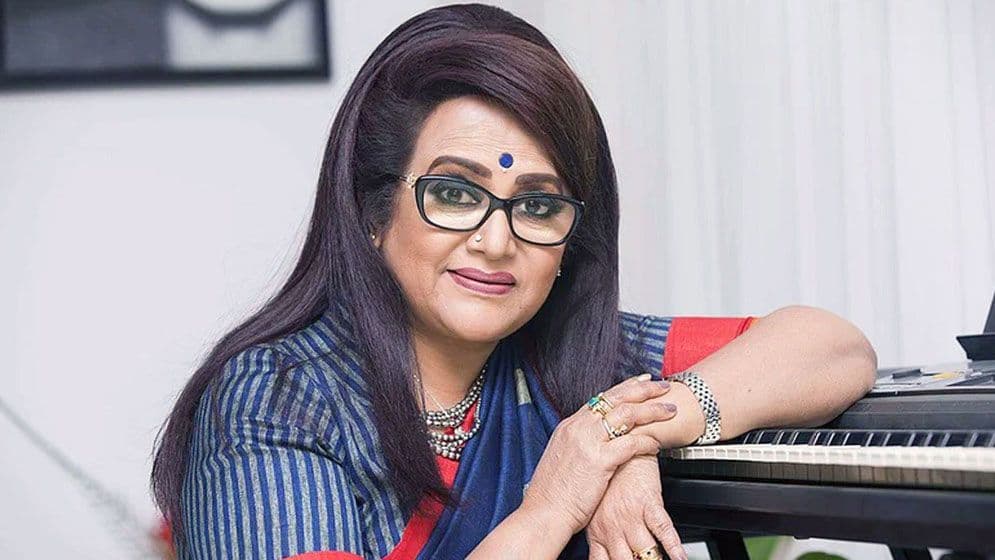 মসজিদ নির্মাণই এখন ববিতার সবচেয়ে বড় স্বপ্ন