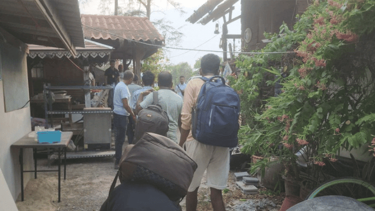 থাইল্যান্ডে রিসোর্ট থেকে ২১ বাংলাদেশি আটক