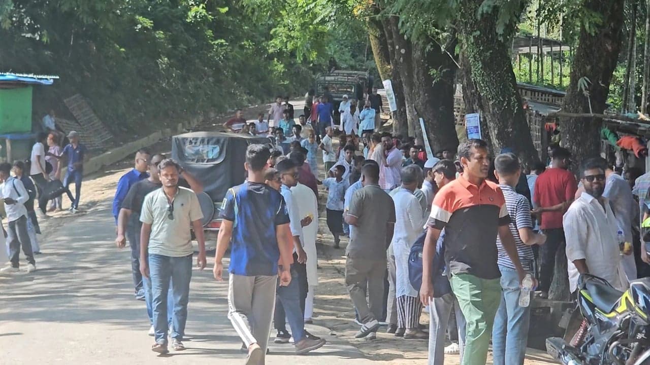নিষেধাজ্ঞা প্রত্যাহারের প্রথম দিনেই সাজেকে ৭০০ পর্যটক