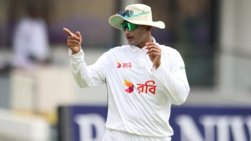 নিরাপত্তার নিশ্চয়তা পেলে দেশে ফিরবেন সাকিব, খেলতে চান বিদায়ী সিরিজ