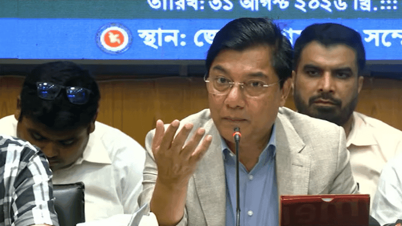 ট্রাম্পের চাওয়া অনুযায়ী বোয়িং কিনছি: বিমানমন্ত্রী