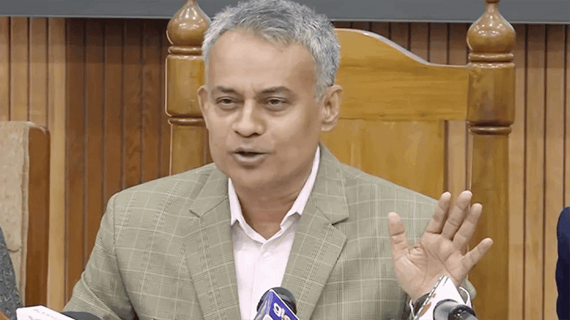 প্রতি ১০ কিলোমিটারে একটি করে অ্যাম্বুলেন্স রাখা হবে: সড়কমন্ত্রী
