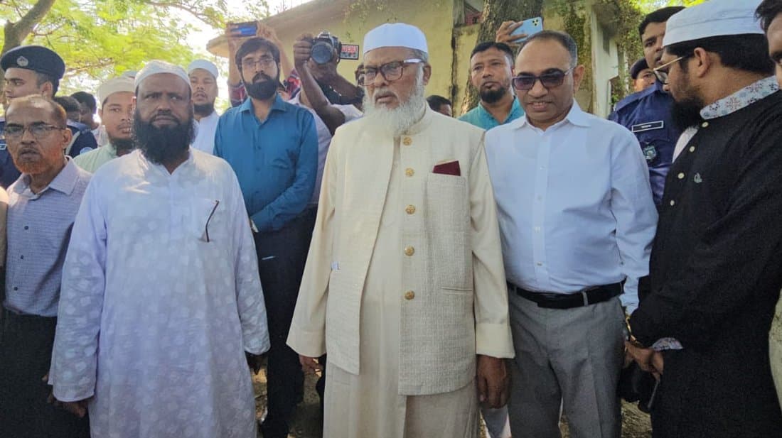 পরিস্থিতি স্বাভাবিক হলে পার্বত্য চট্টগ্রামে ভ্রমণ নিষেধাজ্ঞা তুলে নেওয়া হবে: ধর্ম উপদেষ্টা