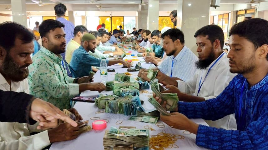 পাগলা মসজিদের দানবাক্সে রেকর্ড ১৫ কোটি ৯০ লাখ টাকা