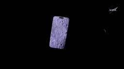 আইফোনে চাঁদের ছবি তুললেন আর্টেমিস ২-এর নভোচারী