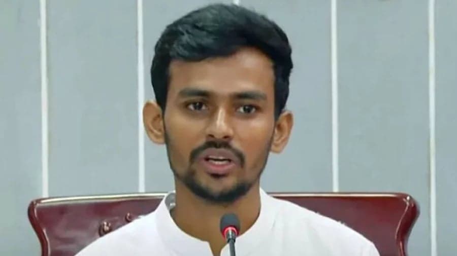 উপদেষ্টাদের কেউ রাজনীতি করলে সরকার থেকে বের হয়েই করবে : আসিফ মাহমুদ