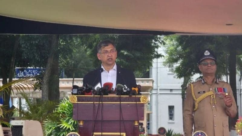 পুলিশ কোনো রাজনৈতিক দলের লাঠিয়াল বাহিনী নয়: স্বরাষ্ট্রমন্ত্রী