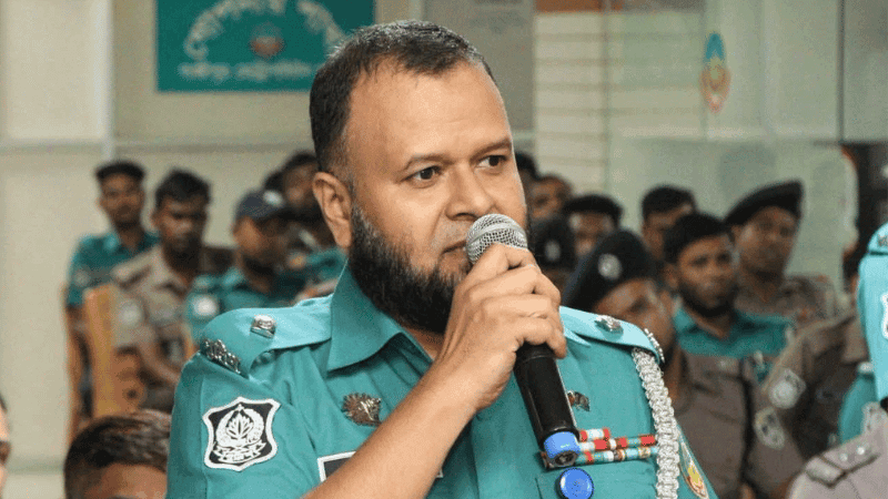 বিরোধী দলের লংমার্চ নিয়ে পোস্ট, পুলিশ কর্মকর্তা প্রত্যাহার