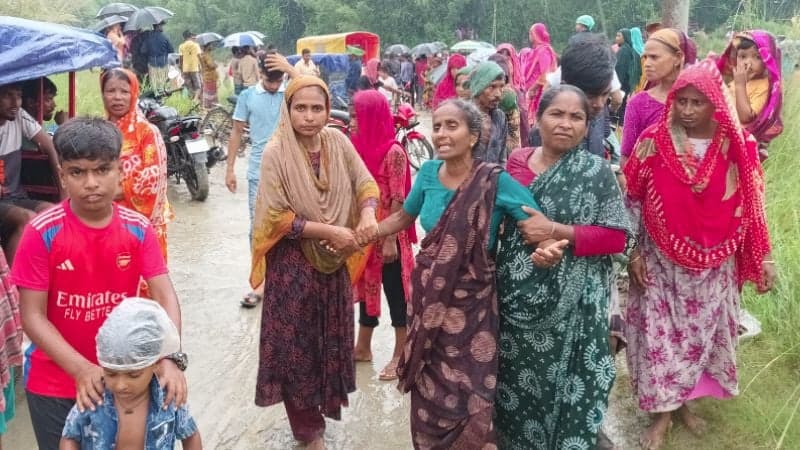 ধলেশ্বরীতে নিখোঁজ বাবা-মেয়ের মরদেহ ২৪ ঘণ্টা পর উদ্ধার