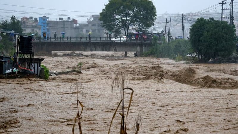 নেপালে ভয়াবহ বন্যা ও ভূমিধসে নিহত ১১২