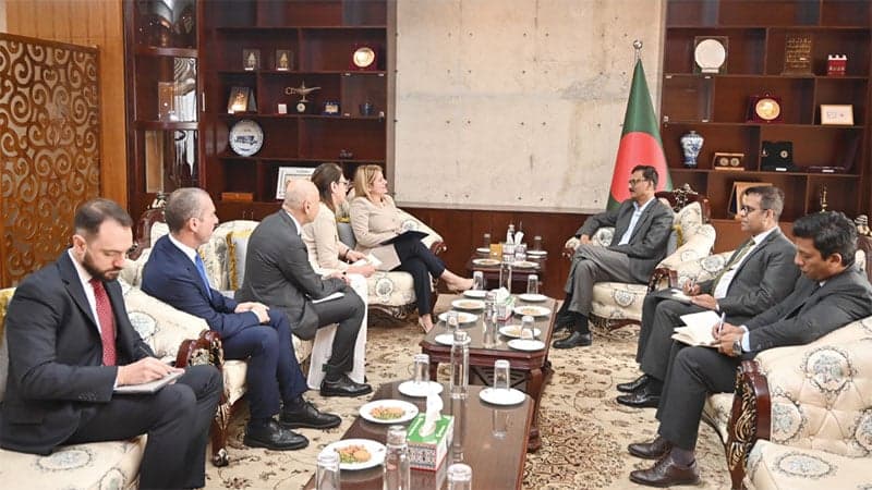 দেশের প্রতিরক্ষা খাতের আধুনিকায়নে ইতালির আগ্রহকে স্বাগত জানাল বাংলাদেশ