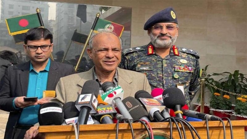 আস্তে আস্তে সব অপরাধীকে ধরা হবে: স্বরাষ্ট্র উপদেষ্টা