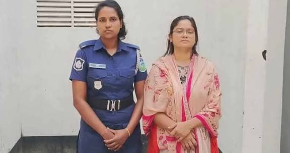 ছাত্রলীগের সাবেক নেত্রী রুমা গ্রেপ্তার