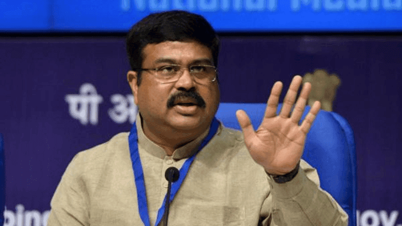 ভারতের শিক্ষামন্ত্রী ধর্মেন্দ্র প্রধানের পদত্যাগ