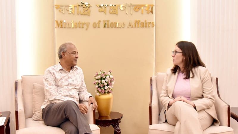 জঙ্গিবাদের বিষয়ে বাংলাদেশকে সতর্ক থাকা উচিত: মার্কিন দূত