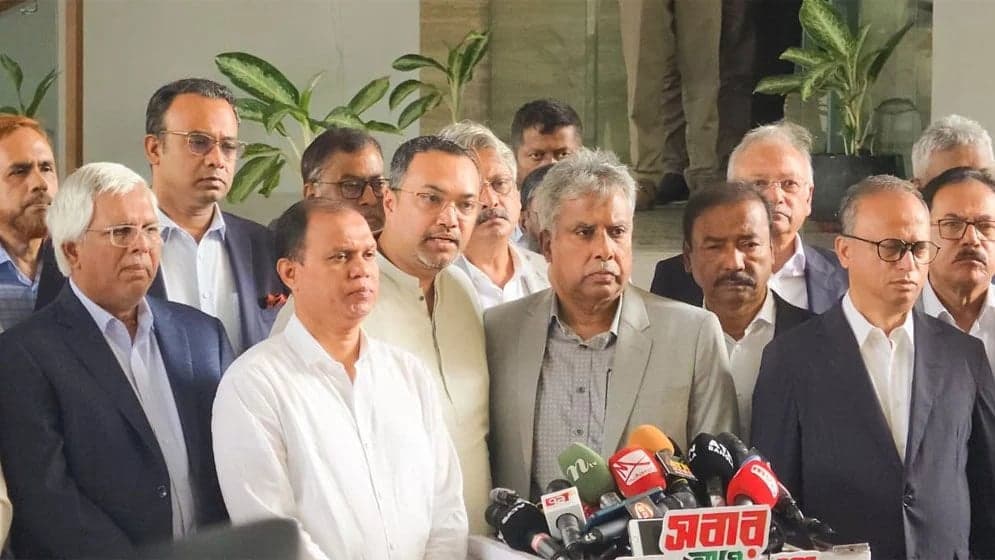 গ্যাস-বিদ্যুৎ সংকট কাটাতে ১৫০ কূপ খনন, বাড়ছে এলএনজি সক্ষমতা: প্রধানমন্ত্রীর উপদেষ্টা