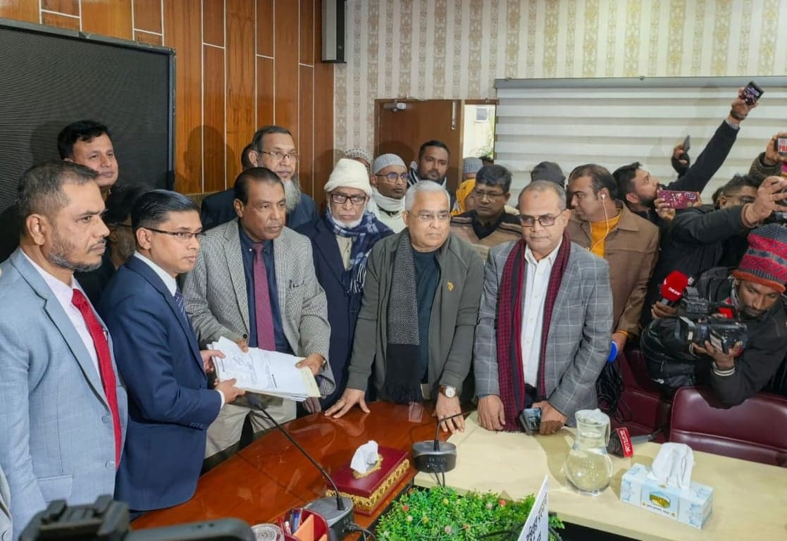 বগুড়ায় বেগম খালেদা জিয়া ও তারেক রহমানের মনোনয়নপত্র দাখিল