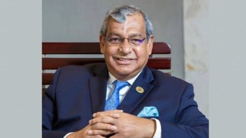 তাকসিম এ খানকে স্থায়ী ভ্রমণ নিষেধাজ্ঞা
