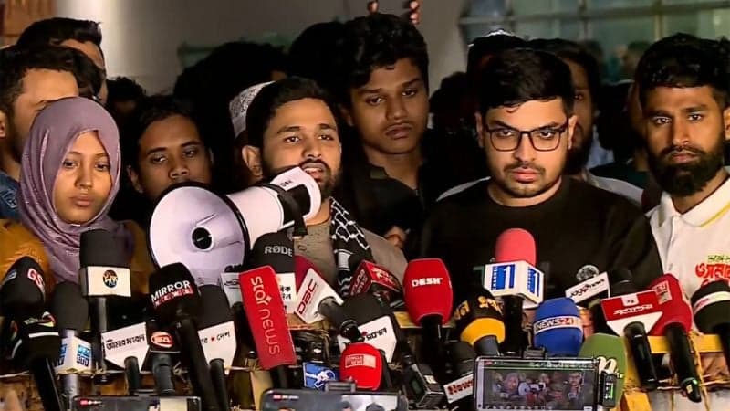 ওসমান হাদির ওপর হামলাকারীদের গ্রেপ্তারে ২৪ ঘণ্টার আল্টিমেটাম, বিক্ষোভের হুশিয়ারি