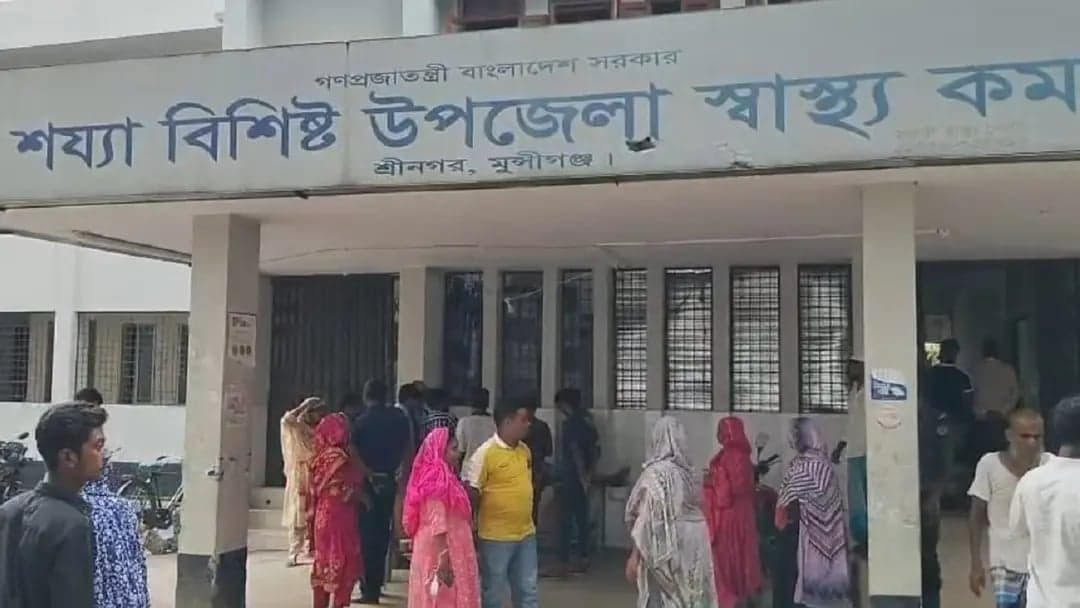 মুন্সীগঞ্জে বাস-নছিমন সংঘর্ষে চালক-সহকারী নিহত