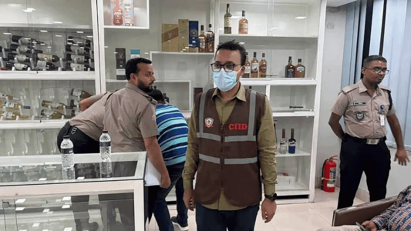 শুল্কমুক্ত মদ ‘অননুমোদিত’ গুদামে, সালমান মুক্তাদিরের শ্বশুরের ৪ গুদাম সিলগালা