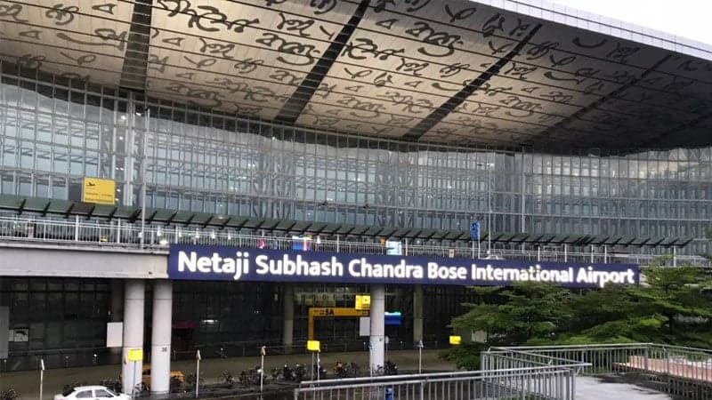 কলকাতা বিমানবন্দরে হাই অ্যালার্ট