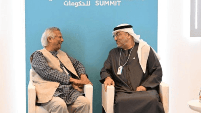 প্রধান উপদেষ্টার সঙ্গে আমিরাতের স্বাস্থ্যমন্ত্রীর সাক্ষাৎ