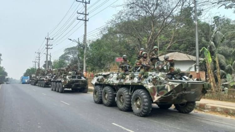 জঙ্গল সলিমপুরে যৌথ বাহিনীর বড় অভিযান, আটক বেশ কয়েকজন