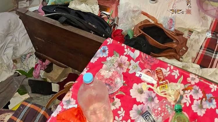 বরিশালে বাসা থেকে অবসরপ্রাপ্ত শিক্ষিকার হাত-পা বাঁধা মরদেহ উদ্ধার