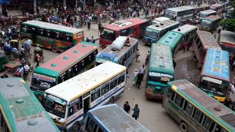 সংস্কারে উদ্যোগ নেই গণপরিবহনে, এখনো চলছে স্বৈরাচারী কায়দায়