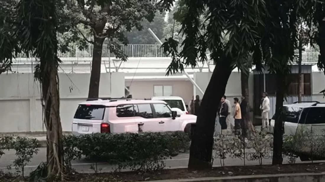  গুলশানের বাসভবনে পৌঁছেছেন ডা. জোবাইদা ও জাইমা রহমান