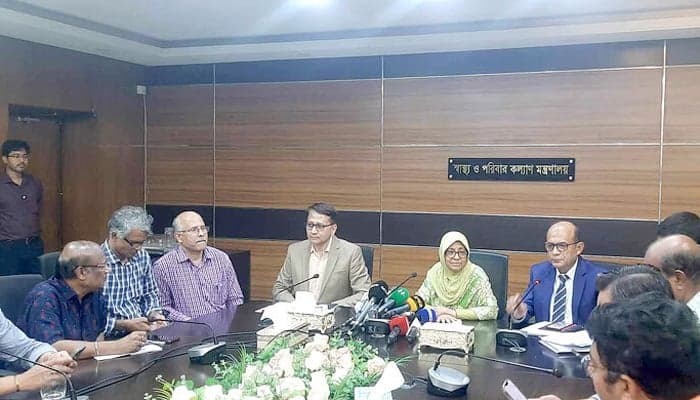 অভ্যুত্থানে শহীদ ৭৩৭, আহত ২২৯০৭ জন: স্বাস্থ্য উপদেষ্টা