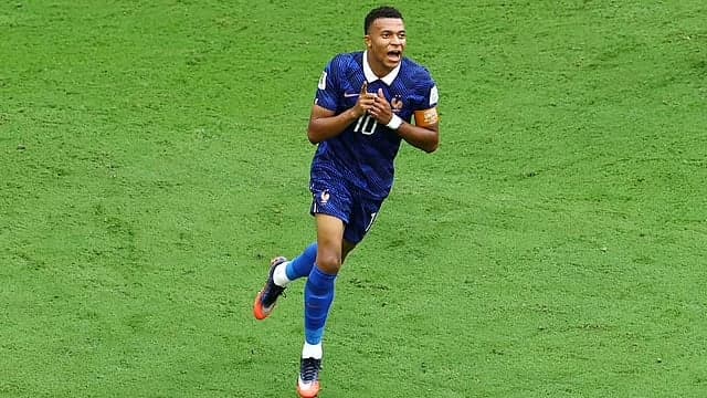 আবার গোল্ডেন বুট জিতলেন এমবাপে