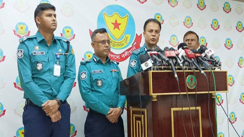 বেইলি রোডের অগ্নিকাণ্ড: চুমুক রেস্টুরেন্টের দুই মালিকসহ আটক ৩