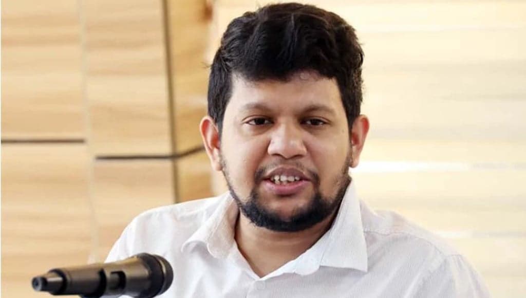 দেশ ডানপন্থী উগ্রবাদের ট্রেনে উঠে পড়েছে: মাহফুজ আলম