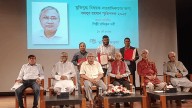 মুক্তিযুদ্ধকে ভুলিয়ে দেওয়ার চেষ্টা দেখা যাচ্ছে, যা উদ্বেগজনক : শিল্পী রফিকুন নবী
