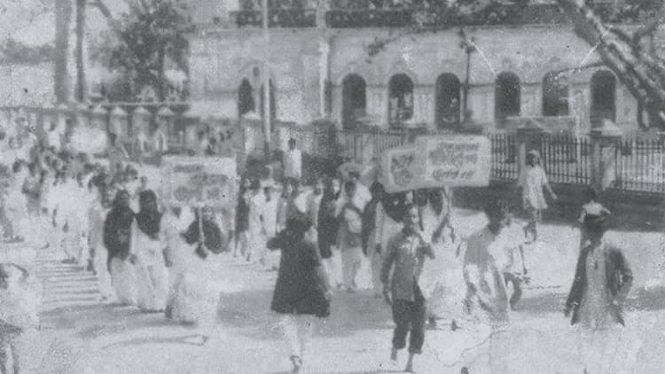 ভাষা আন্দোলনের প্রথম শহীদ মিনার রাজশাহীতে, প্রথম রক্ত ঝরেছিল এখানেই