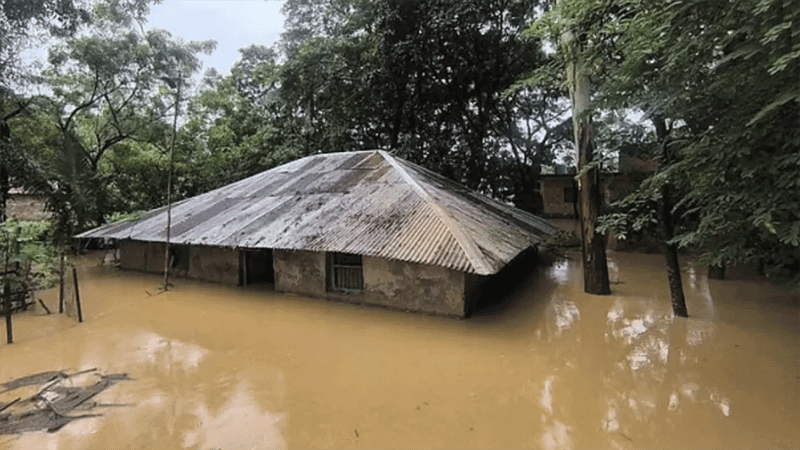 অতিবৃষ্টি ও পাহাড়ধসে প্রাণহানি বেড়ে ৫৮, ক্ষতিগ্রস্ত ১২ লাখের বেশি মানুষ
