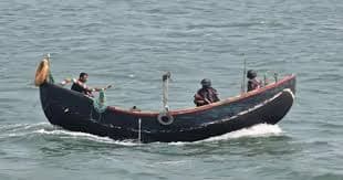 নৌকাসহ ১২ জেলে অপহরণ, আরাকান আর্মির সংশ্লিষ্টতার অভিযোগ
