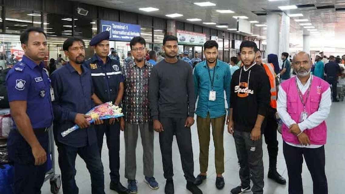 লিবিয়ায় মানবপাচার চক্রের হাত থেকে পালিয়ে দেশে ফিরলেন তিন বাংলাদেশি