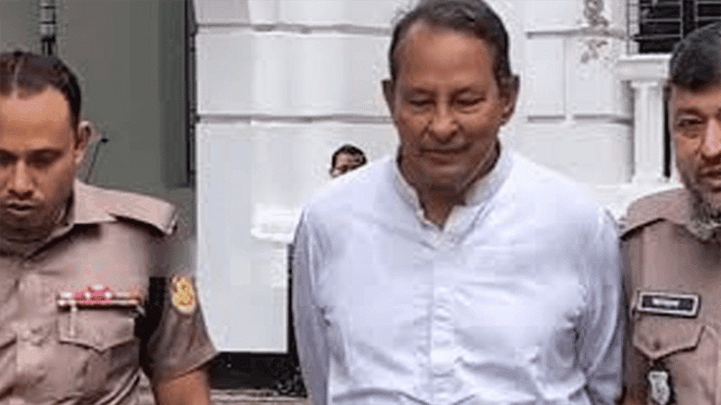 ইনুকে ‘টেনশন’ না করতে বলা সেই দুই পুলিশ সদস্য শাস্তির মুখে